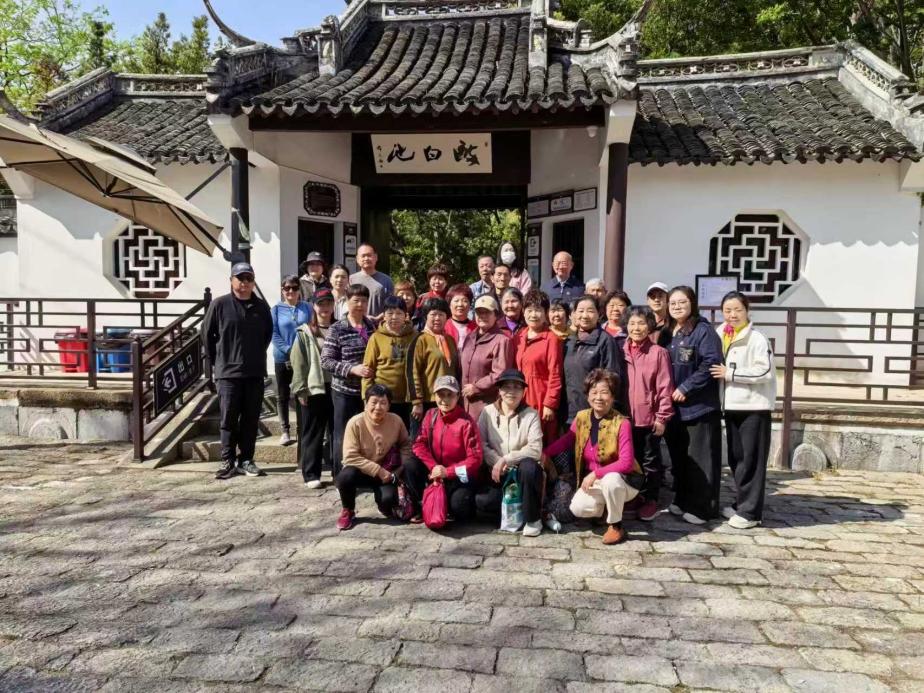 e2509788f19d582b4a3eccccde49ee01